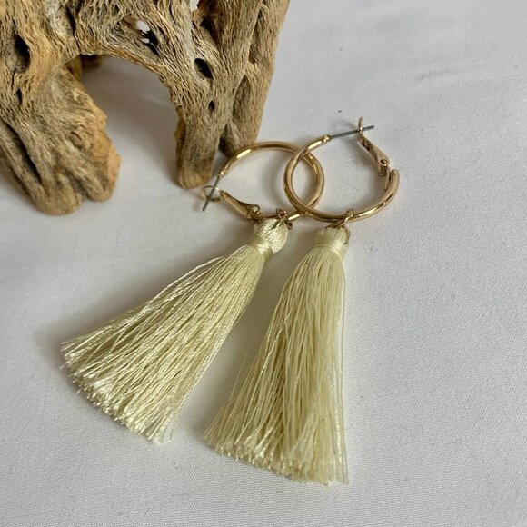 CREAM Tassel Drop Dangle Earrings - Picture 1 of 6